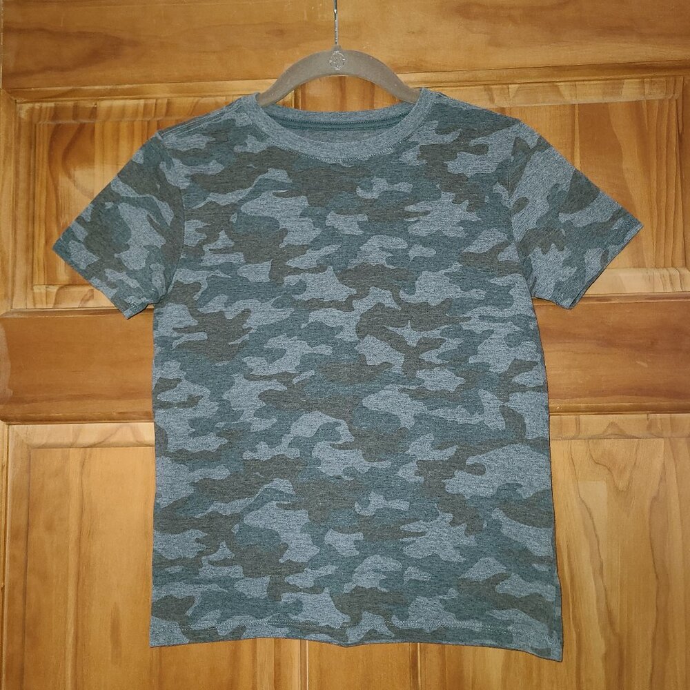 5/$20 Boys Cat & Jack Camouflaged Short Sleeve T Shirt